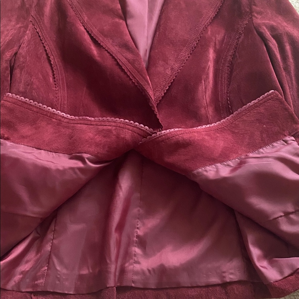 ALFANI leather blazer. Size medium lined one button closure - Picture 6 of 6